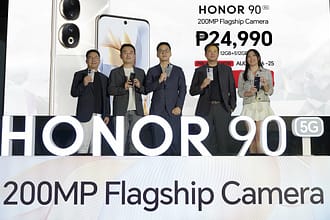 HONOR Philippines PR Manager Pao Oga GTM Manager Steven Yan Country Manager Sean Yuan Vice President Stephen Cheng and Brand Marketing Manager Joepy Libo on scaled