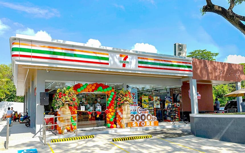 7 Elevens 2000th Crunch Time store is now open for fried chicken lovers in San Fernando Pampanga